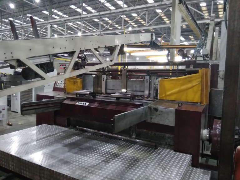 DISMANTLING AND LOADING of CURIONI 2900NT Flat Bed Die Cutter